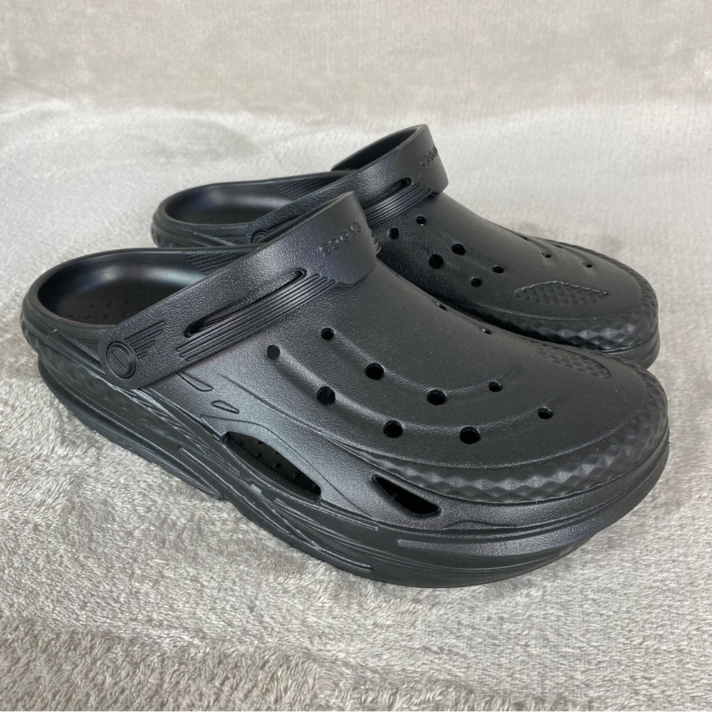 CROCS Off The Grid Clogs Sandals Men 8 Women 10 Black Slip On Shoes Strap NEW